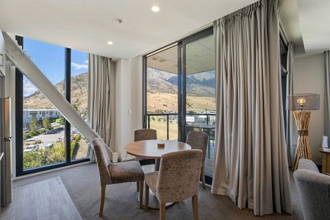 Photo of property in Wyndham Gardens Apartments, 30 Red Oaks Drive, Frankton, Queenstown, 9300