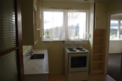 Photo of property in 23 Diane Grove, Paparangi, Wellington, 6037