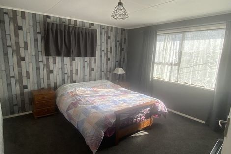 Photo of property in 14 Karaka Street, Merrilands, New Plymouth, 4312