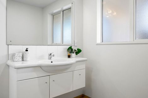 Photo of property in 9 Country Palms Drive, Halswell, Christchurch, 8025