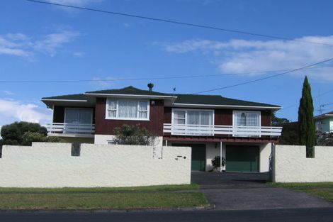 Photo of property in 48 Golf Road, New Lynn, Auckland, 0600