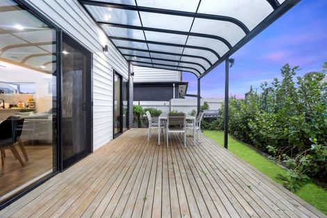 Photo of property in 193 Wallace Road, Mangere Bridge, Auckland, 2022