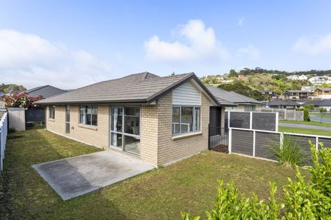 Photo of property in 3 Mooring Close, Whitby, Porirua, 5024