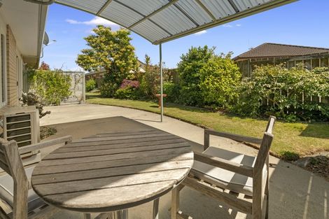 Photo of property in 8 Mcleod Place, Papamoa Beach, Papamoa, 3118