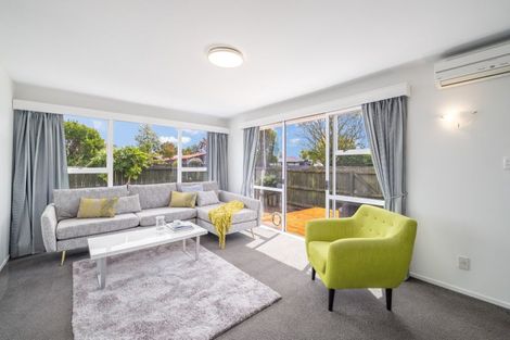 Photo of property in 1/180a Grimseys Road, Redwood, Christchurch, 8051
