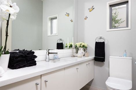 Photo of property in 8a Macmillan Avenue, Cashmere, Christchurch, 8022