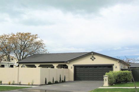 Photo of property in 52 Ferry Road, Clive, 4102