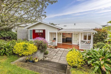 Photo of property in 9 Richmond Avenue, Karori, Wellington, 6012