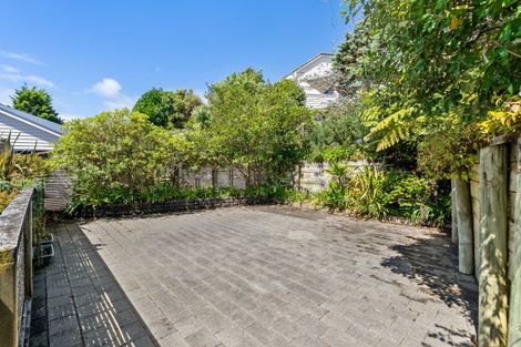 Photo of property in 16 Eastcott Grove, Churton Park, Wellington, 6037