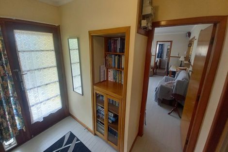 Photo of property in 17 Half Mile Road, Tuatapere, 9620