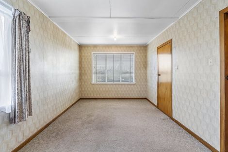 Photo of property in 62 Ninia Road, Paraite, New Plymouth, 4373