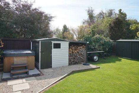 Photo of property in 16 Norfolk Street, St Albans, Christchurch, 8052