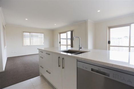 Photo of property in 21 Charlotte Crescent, Dinsdale, Hamilton, 3204