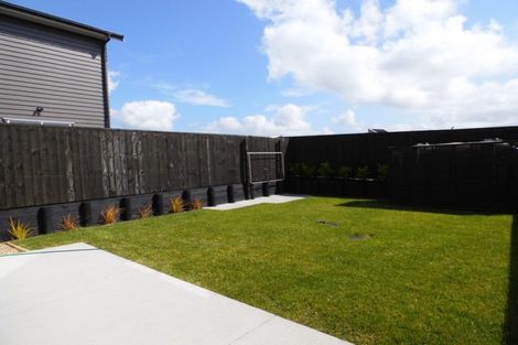 Photo of property in 11 Te Aho Matua Road, Hobsonville, Auckland, 0616