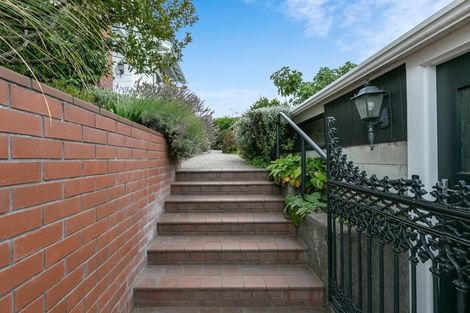 Photo of property in 34 Fitzroy Road, Bluff Hill, Napier, 4110