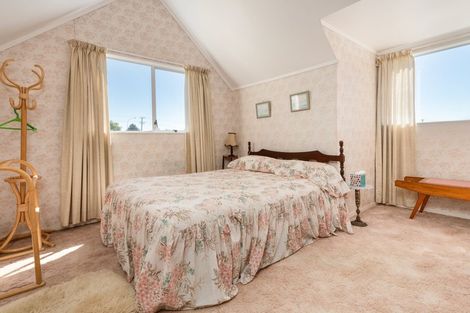 Photo of property in 60 Motiti Road, Papamoa Beach, Papamoa, 3118