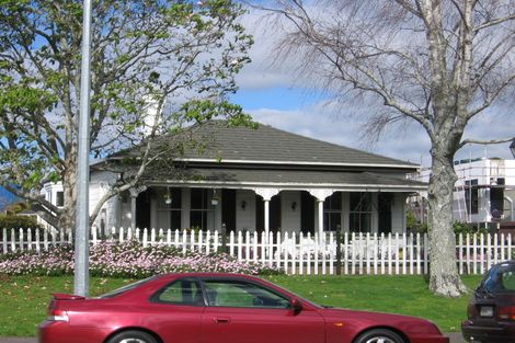 Photo of property in 90 Edgecumbe Road, Tauranga, 3110