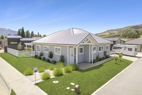 Photo of property in 9 Searle Drive, Cromwell, 9310