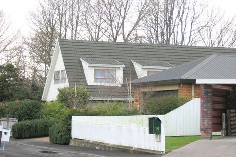 Photo of property in 14 Sandalwood Drive, Dinsdale, Hamilton, 3204