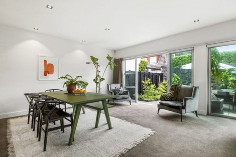 Photo of property in 7/258 Hurstmere Road, Takapuna, Auckland, 0622
