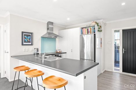 Photo of property in 90b Stokes Valley Road, Stokes Valley, Lower Hutt, 5019