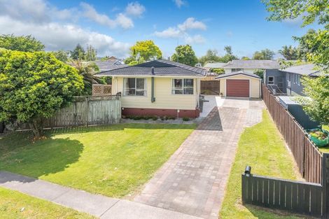 Photo of property in 35 Karen Crescent, Dinsdale, Hamilton, 3204