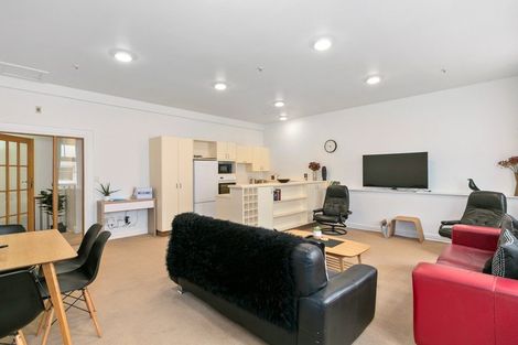 Photo of property in 12/31 Dowling Street, Dunedin Central, Dunedin, 9016