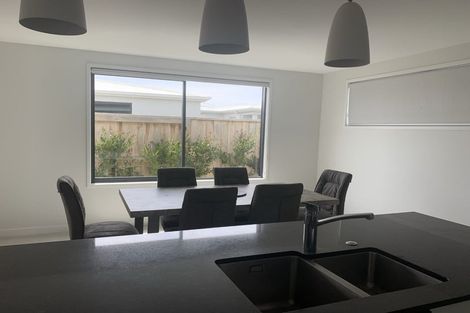 Photo of property in 76 Franks Way, Papamoa Beach, Papamoa, 3118