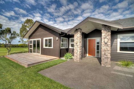 Photo of property in 2 Charteris Rise, Riverdale, Gisborne, 4010