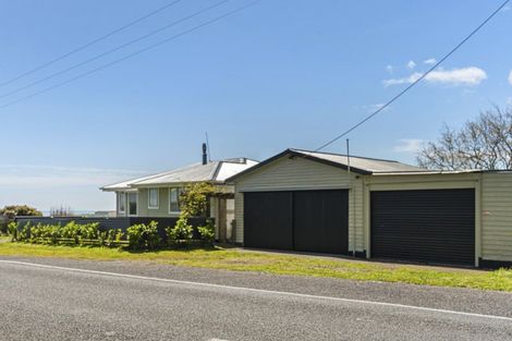 Photo of property in 401 Koru Road, Koru, New Plymouth, 4374