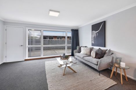 Photo of property in 2/84 Roberta Drive, Somerfield, Christchurch, 8024