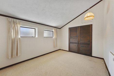 Photo of property in 201 Queens Drive, Lyall Bay, Wellington, 6022