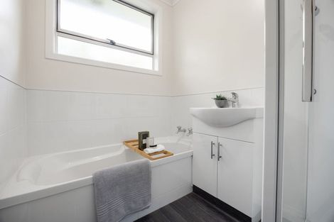 Photo of property in 22 Manapouri Place, Glenview, Hamilton, 3206