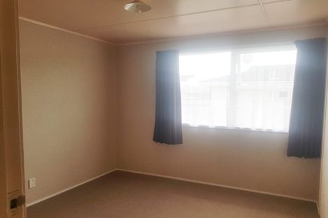 Photo of property in 156 Centreway Road, Orewa, 0931
