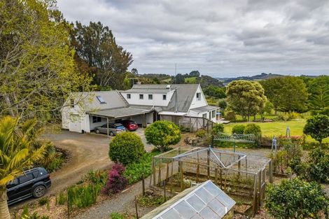 Photo of property in 98 Edmonds Road, Kerikeri, 0293