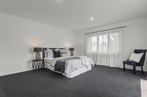 Photo of property in 7 Strachan Way, Highbury, Palmerston North, 4412