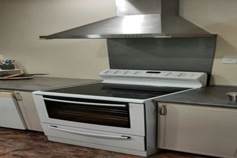 Photo of property in 60 Moore Street, Hillcrest, Auckland, 0627