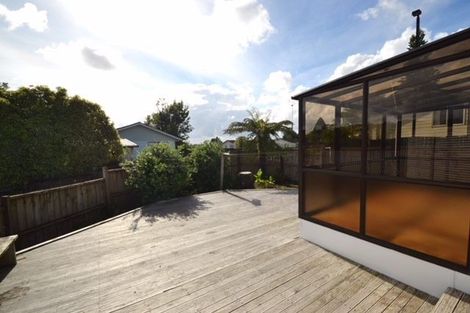 Photo of property in 17 Sabot Place, Massey, Auckland, 0614