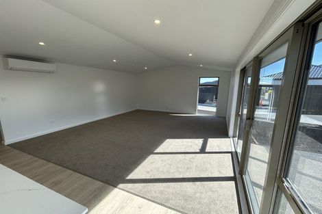 Photo of property in 16 Cunningham Street, Rangiora, 7400