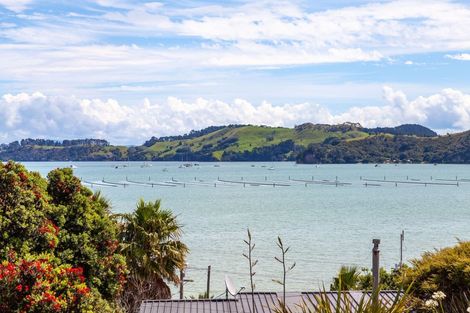 Photo of property in 75 Harbour View Road, Coromandel, 3581