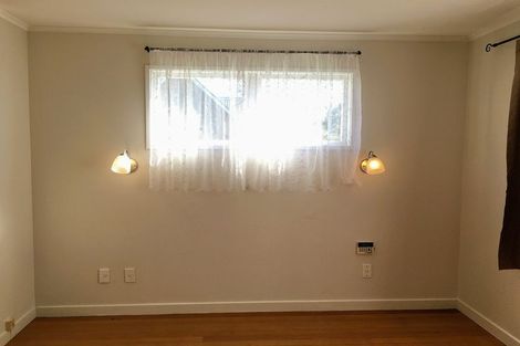 Photo of property in 2a Waller Avenue, Bucklands Beach, Auckland, 2012