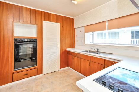 Photo of property in 57 Ray Small Drive, Pahurehure, Papakura, 2113