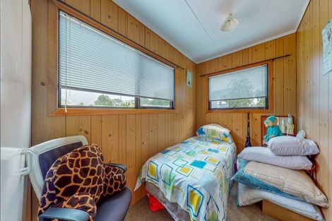 Photo of property in 1 Swordfish Avenue, Whiritoa, Whangamata, 3691