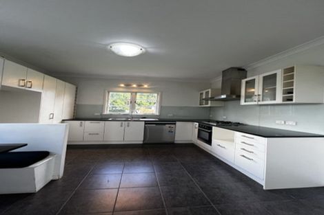 Photo of property in 11 Otahuri Crescent, Greenlane, Auckland, 1051
