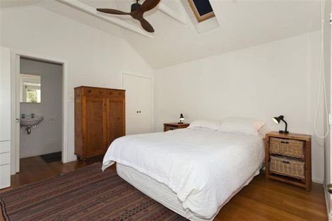 Photo of property in 17 Owens Road, Devonport, Auckland, 0624