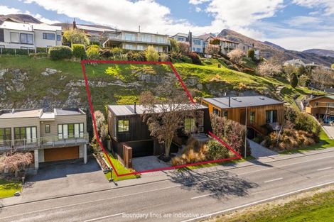 Photo of property in 61 Mcdonnell Road, Arrowtown, 9302