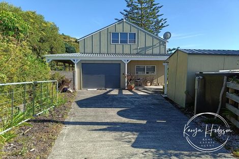 Photo of property in 12 Cliff Street, Pahi, Paparoa, 0571