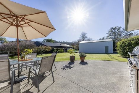 Photo of property in 2 Applemoors Way, Riverhead, 0820