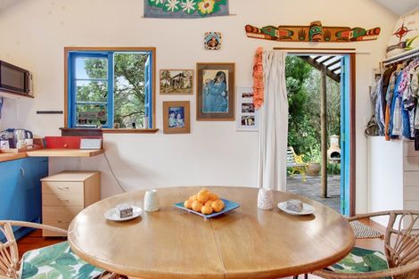 Photo of property in 24 Florance Avenue, Russell, 0202