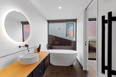 Photo of property in 37 Hawkshead Way, Westmorland, Christchurch, 8025